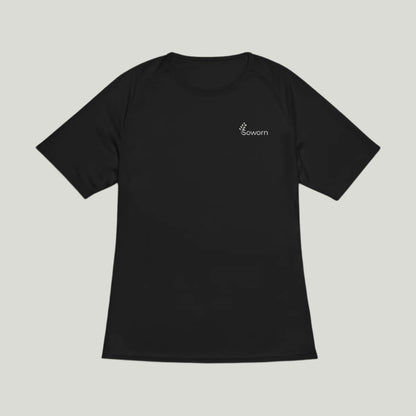 Women's recycled sports T-shirt with unique features