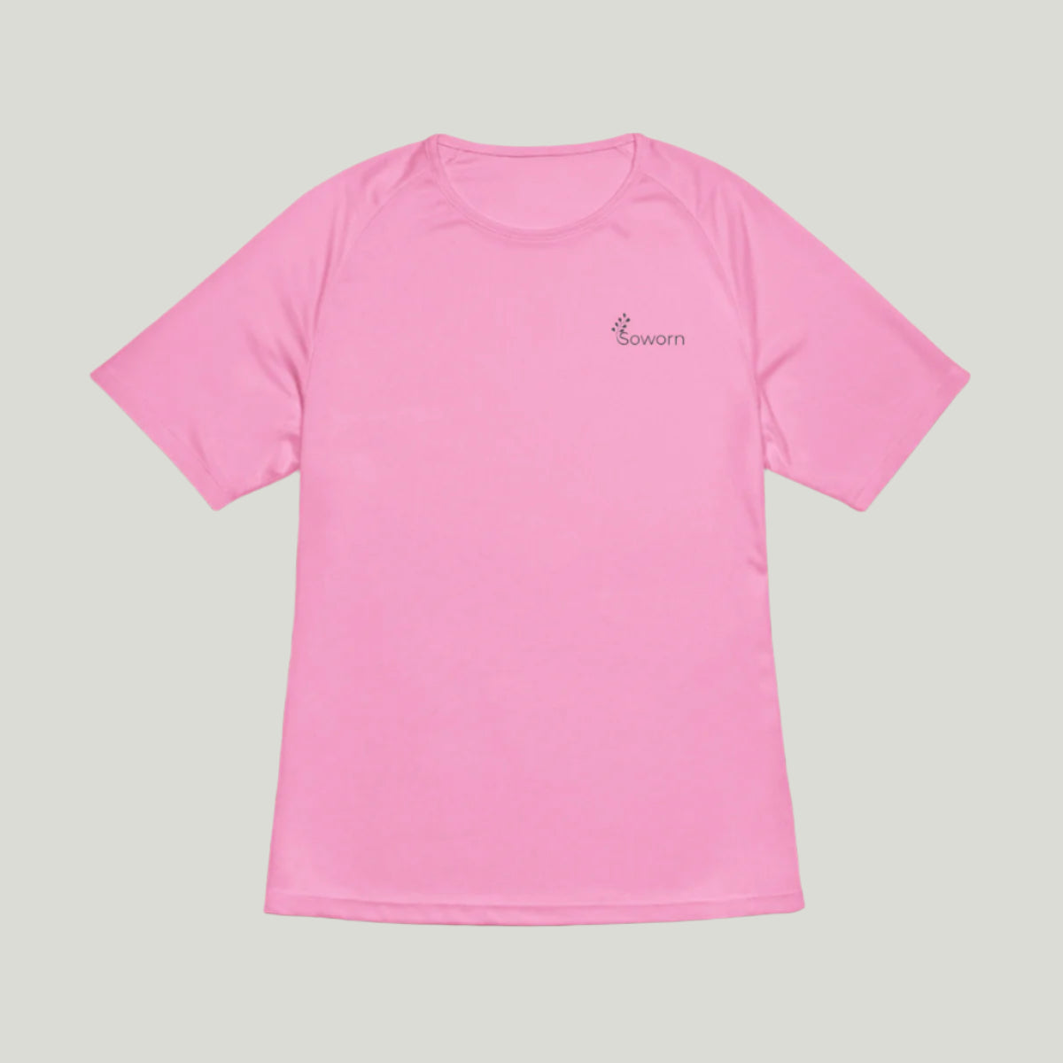 Women's recycled sports T-shirt with unique features